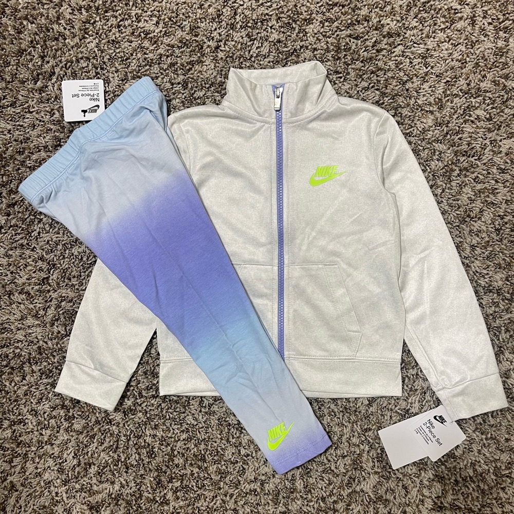 Toddler Girls Nike Tracksuit Set
